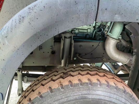 सिनोट्रुक HOWO डंप ट्रक 6X4 स्टॉक में 380एचपी 25 सीबीएम टिपर ट्रक 40 टन फैक्टरी मूल्य के साथ