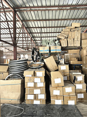 F3000 X3000 F2000 शैकमैन भारी शुल्क ट्रक के लिए दबाव सीमित वाल्व DZ98149360200