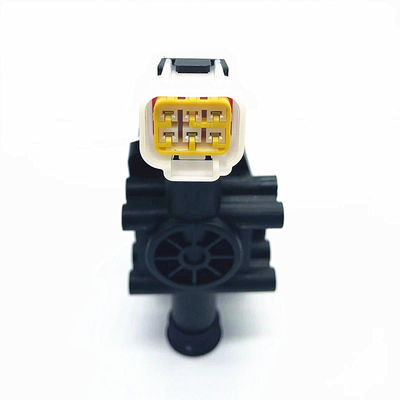 3500 मिमी व्हीलबेस, 11.00R20/12.00R20/12R22.5/315/80R22.5 टायर आकार और 600L+300L ईंधन क्षमता वाला भारी शुल्क ट्रैक्टर ट्रक